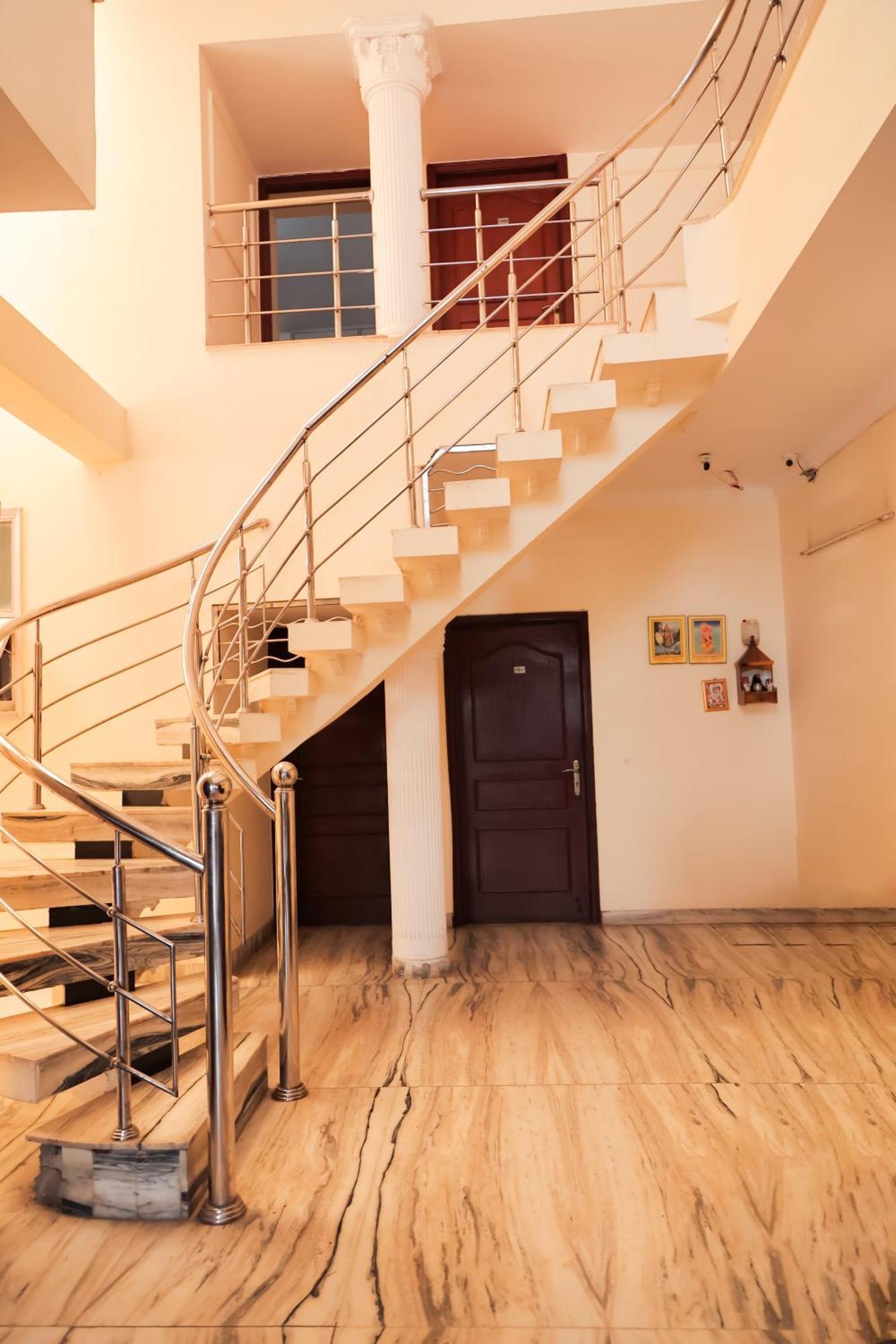 Hotel Green Villa - Near Anand Vihar Station 뉴델리 외부 사진