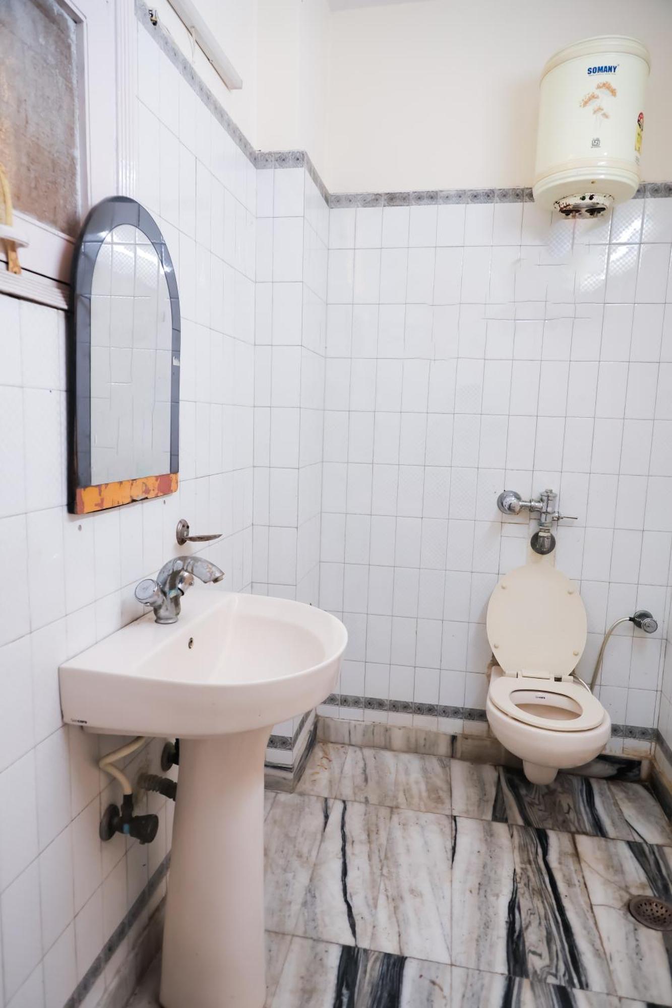 Hotel Green Villa - Near Anand Vihar Station 뉴델리 외부 사진