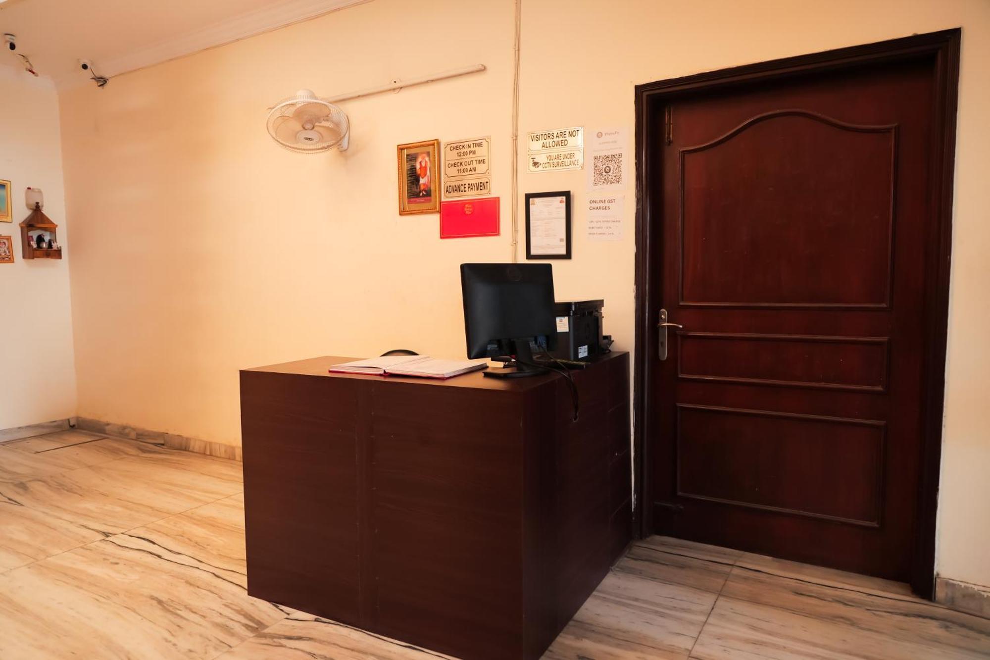 Hotel Green Villa - Near Anand Vihar Station 뉴델리 외부 사진
